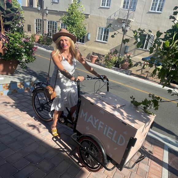 Meet your Posher, Jillian - Picture 1 of 1